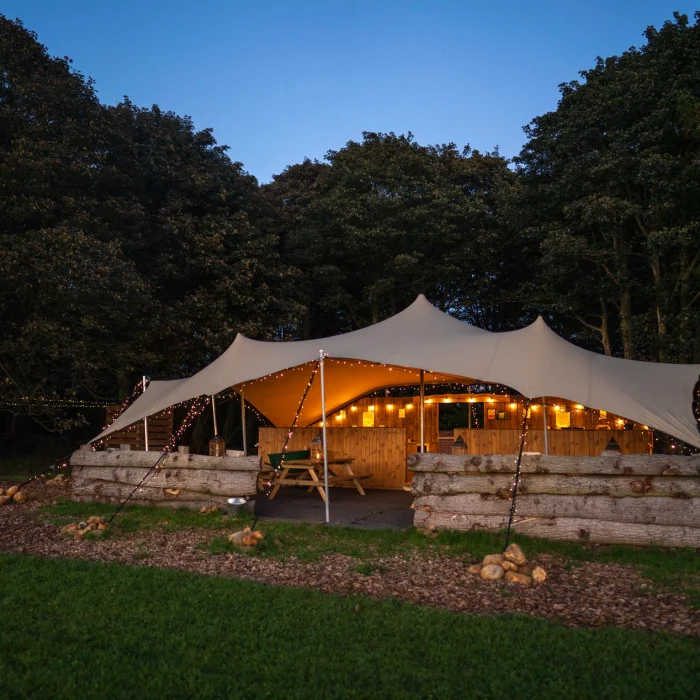 Outdoor kitchen and dining glamping